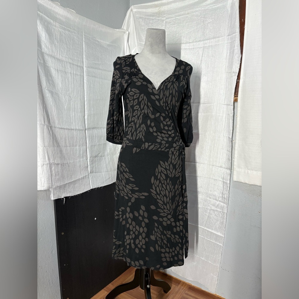 H&M Leaf Print Wrap Dress Women’s Size 14 3/4 Sleeve
